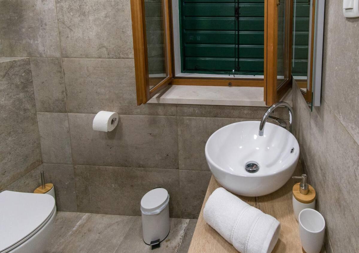 Jr Luxury Guesthouse2 Сплит Экстерьер фото