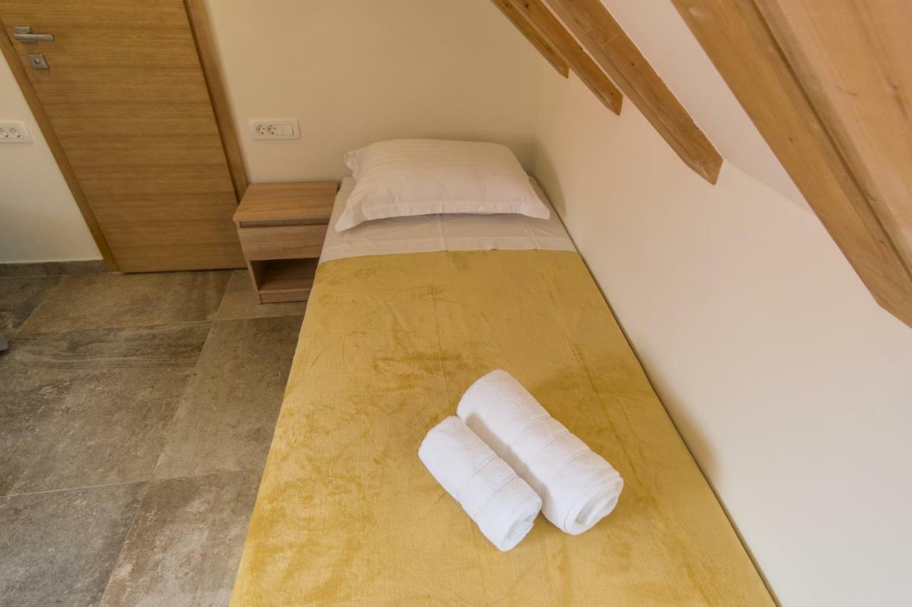 Jr Luxury Guesthouse2 Сплит Экстерьер фото