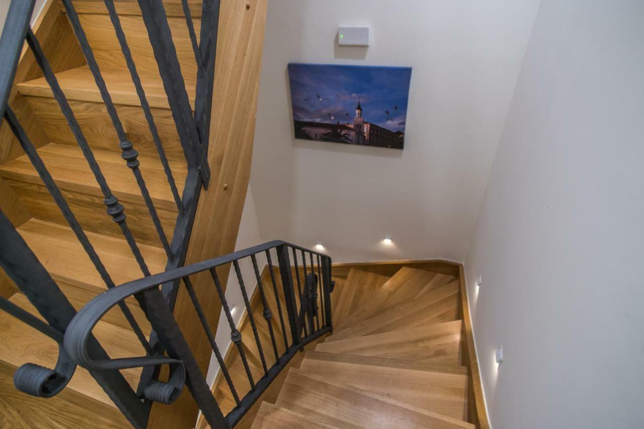 Jr Luxury Guesthouse2 Сплит Экстерьер фото